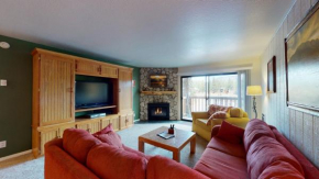 Summit 33 Cute 1 bedroom across from the slopes-no car needed